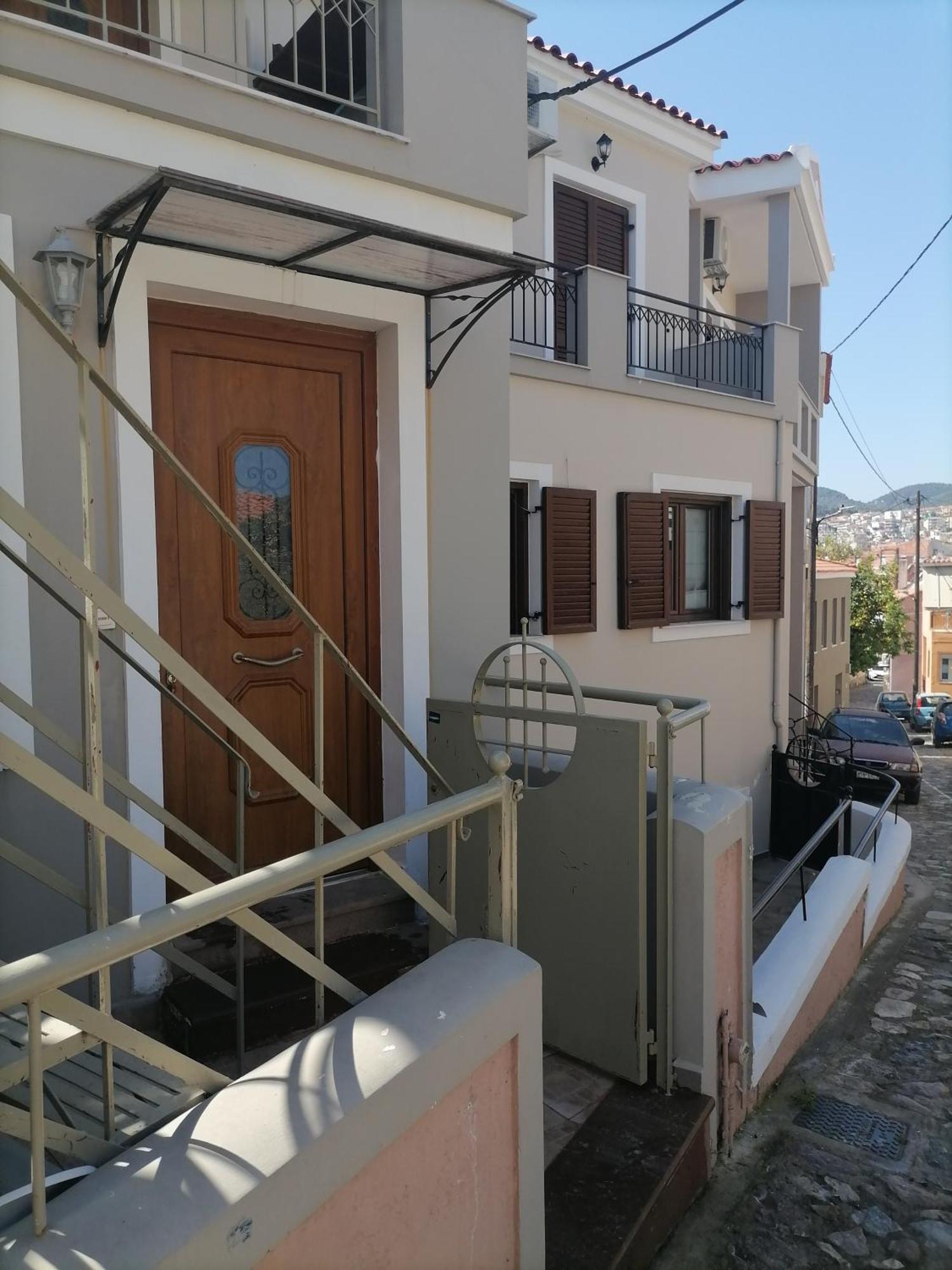 Apartment Pergamos *
